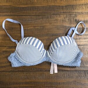 Victoria’s Secret Striped Blue Lace Trim Bra 32B